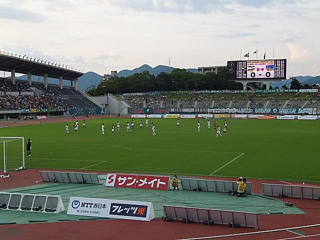 東日本大震災で延期になったアウェイのFC岐阜戦が８月にありました。ナイターだったので、昼間は時間があったので経費削減で18きっぷで現地へ。帰りは試合後、そのまま新幹線で帰京しました。ほとんど移動だけで終わってしまった1日でしたが、試合に勝ったのと現地でスタジアムグルメを楽しむことができました。