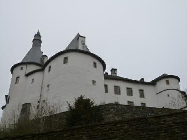 初冬ルクセンブルクのグルメな旅♪　Ｖｏｌ２５（第３日目午前）　☆クレルヴォー(Clervaux)の美しいお城「クレルヴォー城」♪