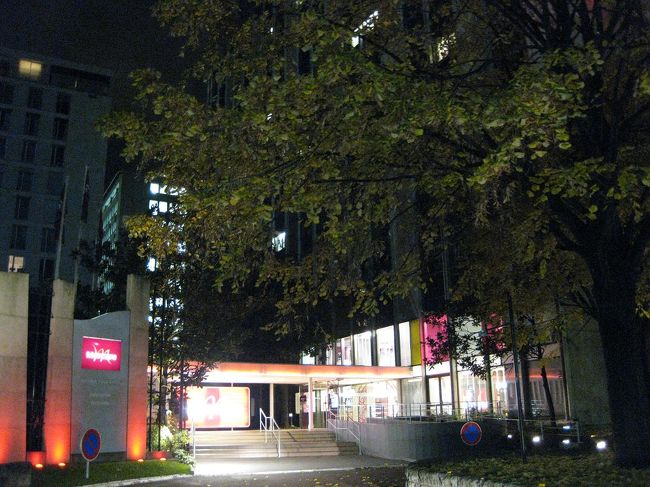 ●ツアーでフランスを巡る⑬ エッフェル塔近くに宿泊●