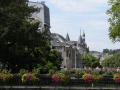 ブルターニュ　５　伝説の王グラドロンのカンペール、そしてパリへ