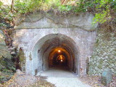 「明治トンネル」は知らなかった。