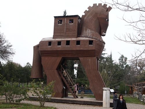 洋書 トロイ遺跡 トルコ トルコ旅行記⑥_トロイ遺跡？神話？｜ヒ