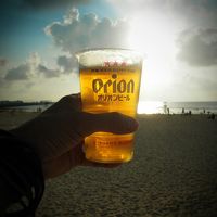 ９月の沖縄/トロピカルビーチでオリオンビールを飲む休日