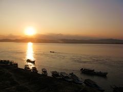 ミャンマー紀行（６）　仏陀の物語と夕日に映えるエーヤワディー川～バガンの旅の終わり