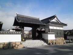 20111223-26　豊の国千年ロマン号の旅（7）　3日目-1　日出(裏門櫓、滝廉太郎像、致道館)