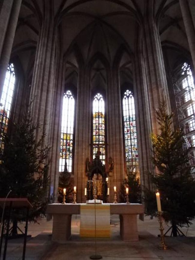 ニュルンベルクとバンベルクのクリスマス旅♪　Ｖｏｌ２７（第３日目午前）　☆ニュルンベルクの美しい風景　聖ゼバルダス教会「St.Sebaldus」は戦争の復興の象徴♪
