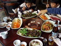 ０７．年末年始の釜山旅行　西面のロッテホテル釜山にチェックイン　１食目 カルビ４２番街の昼食