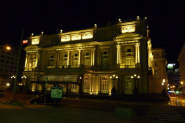 世界で2番目に大きいオペラ劇場：コロン劇場見学ツアー