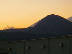 新春：霊峰富士に立ちはだかる小富士と大雄山最乗寺