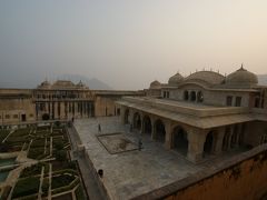 インド②　ジャイプール　アンベール城・水の宮殿