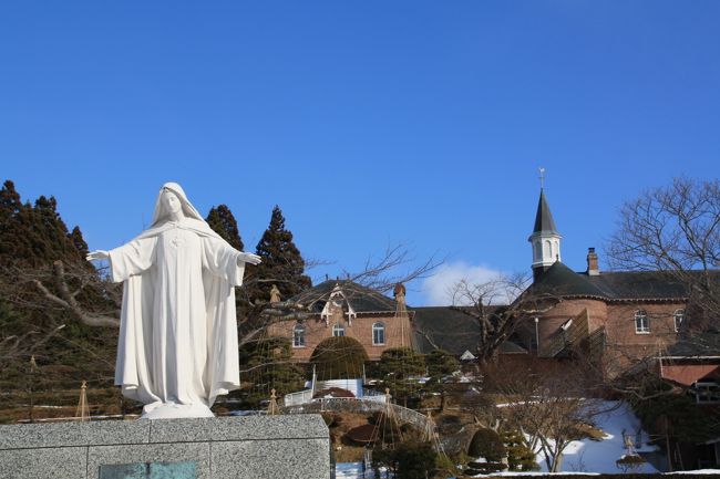 ちどりOYAJIは、函館には行ったことがありません。<br />今回、格安ツアー？で新幹線と特急を乗り継いで函館まで行ってきました。<br />冬ですから、目標は温泉に入ること、海鮮どんぶりを食べること、函館山の夜景くらいは見るか？ということで出かけました。<br />