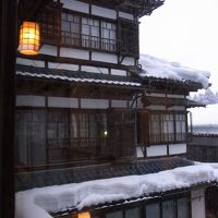 冬の新潟・五頭温泉①　下町の神社と寿司と雪
