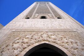 2012正月、モロッコ王国旅行記(43/49)：1月11日(9)：カサブランカ、ハッサン二世モスク、巨大ミナレット