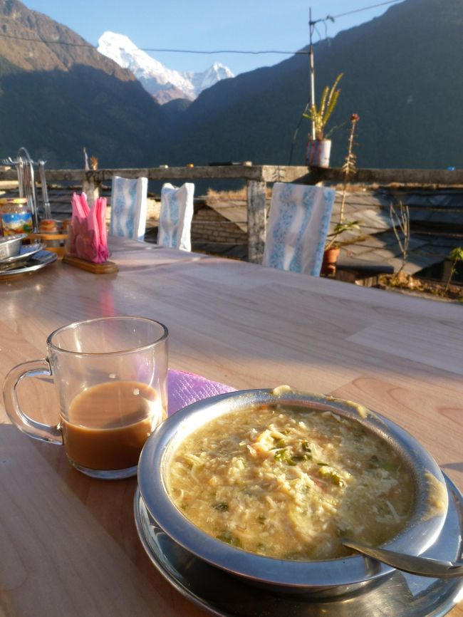 山の朝は 世界一の朝ごはん 冬の旅 ウレリからゴレパニ編 ヒマラヤ ネパール の旅行記 ブログ By はぁみさん フォートラベル