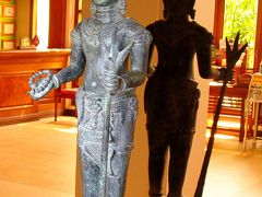 カンボジア06　アンコールクッキー店、クメール料理の昼食　☆日中に小休憩