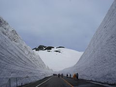 2011年5月、あこがれの立山　雪の大谷へ　2泊3日せっかくなら旅行　雪の大谷編