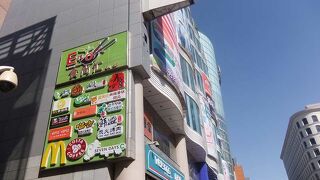 25土曜ひる歩いて行ける店の17濱江道８５８城市広場５階オムライス専門店