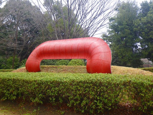 東海道と言えば歌川広重。<br />その広重さんを中心に展示した美術館、さらには静岡県立美術館、おまけに静岡市立美術館（おまけですみません）などにおじゃましました。<br /><br />県立美術館にはもちろんはじめてお邪魔したのですが、びっくりするほど見事なロダンの彫刻群が展示されていました。<br /><br />広重とロダン、出会うことはもちろんなかったのですが、この専門も作風も全く異なる天才の二人がそれぞれの作品を見たら、一体何と言ったことでしょうーーー。<br /><br />素敵な日曜日になりました。