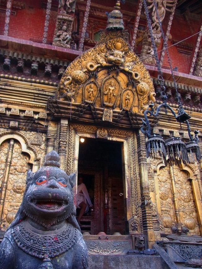 世界遺産の山寺、チャング・ナラヤンへ。バスで行こうと思っていたけど、楽してタクシーで行くことにしました。