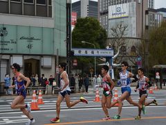銀座を走り抜けたランナーたち　2012東京マラソン