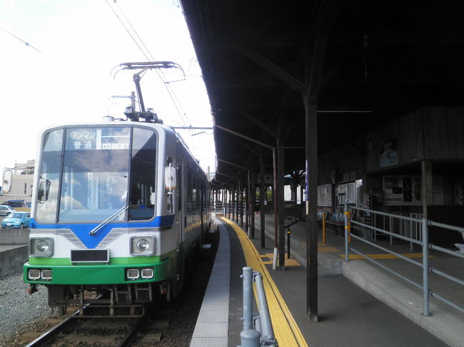 春の１８切符旅。といいつつ、18切符以外の企画切符も使っているのですが。<br />まずは北陸本線で福井のほうへ向かいつつ、JRでは時間が余るので乗りつぶしのために福井鉄道へ。<br /><br />【乗り鉄】【18切符】<br />2012/04/04　Update<br /><br />（1）1日目-1　福井鉄道<br />http://4travel.jp/traveler/planaly/album/10656227/<br />（2）1日目-2　福井城址・越前大野へ<br />http://4travel.jp/traveler/planaly/album/10656285/<br /><br />*以下編集中*<br />（3）1日目-3　越前大野１<br />http://4travel.jp/traveler/planaly/album/10656294/<br />（4）1日目-4　越前大野２<br />http://4travel.jp/traveler/planaly/album/10657700/<br />（5）1日目-5　越前大野→富山<br />http://4travel.jp/traveler/planaly/album/10658040/<br />・<br />・<br />・<br /><br />◆全旅行記目次◆<br />http://4travel.jp/traveler/planaly/album/10642746/