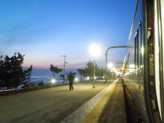 2012.03 韓国鉄道旅行（12）嶺東線ムグンファ号の旅・始発列車で海沿いの線路を往こう。