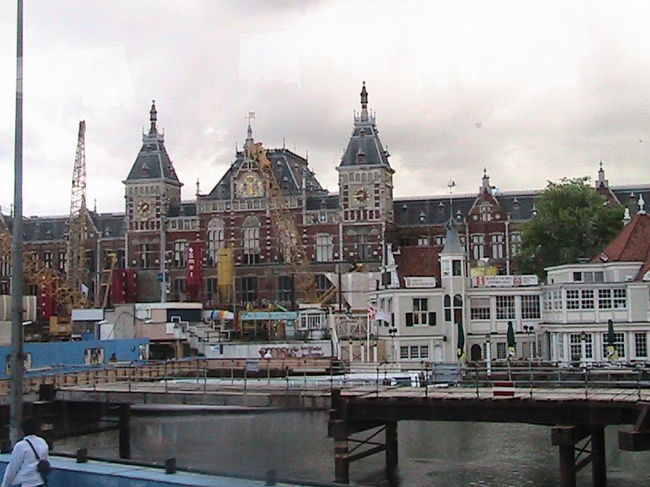 　今回は、ル・アブールを出港し、北海をクルージングとアムステルダムの市内観光を紹介します。<br /><br />　6月26日（木）：北海をクルージング<br />　6月27日（金）：アムステルダム市内観光<br />