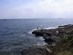 横須賀・行き交う船と海岸が美しかった観音埼灯台