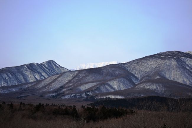 2012年1月。<br />今年最初の旅行は、2泊3日東北のお宿再訪の旅。<br />今回は、松島と遠刈田温泉へ。帰りに宮城蔵王樹氷も見に行きました。<br /><br />この旅行記は遠刈田温泉のお宿編です。<br /><br />松島のお宿を後にして、仙台駅へ。<br />仙台駅からは送迎の車に乗って、そのまま遠刈田温泉のお宿へ。<br />前回同様、気持のよい温泉でのんびり。<br />パノラマビューのお部屋から、冬山を眺めてのんびりしました。<br /><br />〈交通〉<br />●東京→松島 東北新幹線＋JR在来線 ●松島→仙台 JR在来線 <br />●松島→蔵王 旅館の送迎 ●蔵王→仙台 バス ●仙台→東京 東北新幹線<br /><br />〈宿泊〉<br />1日目(1/7) 松島温泉 小松館 好風亭<br />2日目(1/8) 遠刈田温泉 竹泉荘Mt.Zao Onsen Resort ＆Spa