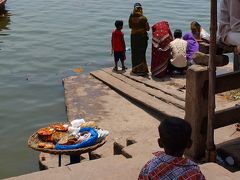 2012GWはインド?　ヒンドゥーの聖地ヴァラナシでガンガーを眺めたくて