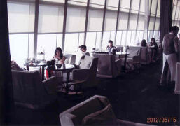 上海の環球金融中心・(裏ワザ）８７階のホテルパークハイヤットのロビーラウンジ