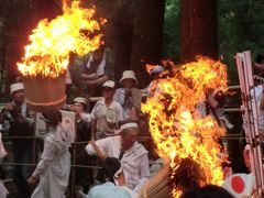 那智大社・大滝の火祭り