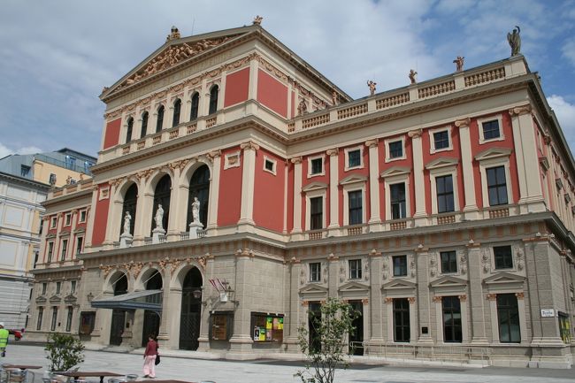 東部ドイツと中欧珠玉の街々を訪ねて(3)　オーストリア編