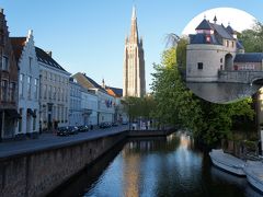 運河に美しい橋がかかっている水の都ブルージュ(2/2)