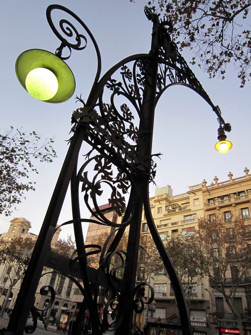 Amazon.co.jp: 建築 バルセロナ 写真集 Barcelona city and