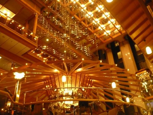 高級旅館「加賀屋『渚亭』」宿泊と、世界遺産「五箇山」、古都