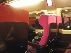 アムスからブリュッセルまでタリスで移動。Adagio City Aparthotel Brussels Centre Monnaieに宿泊。