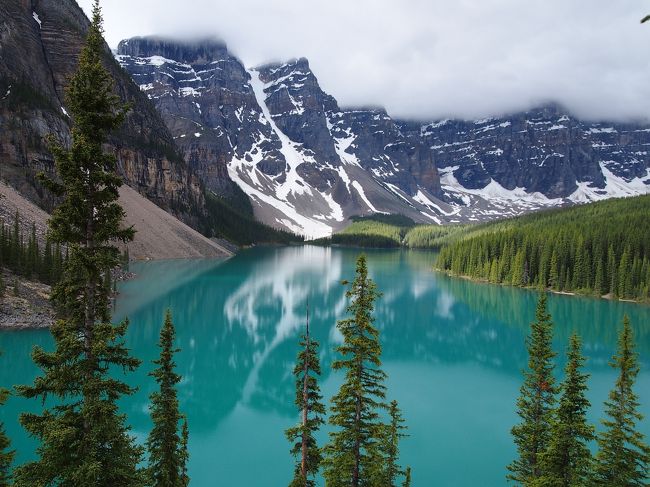 4度目にして初めて、夏のカナダ-7泊9日の旅 Vol.3-朝のモレーン・レイクと、レイク・ルイーズのハイキング♪