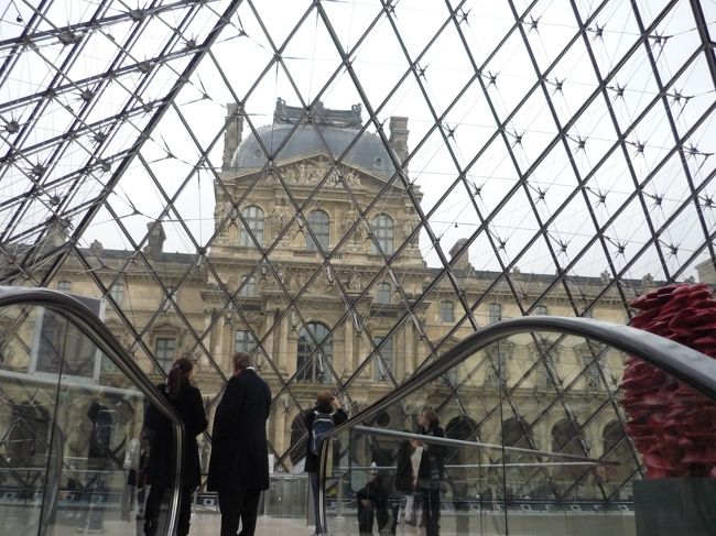 初めてのヨーロッパ　フランスへ行ってきました！　その３<br />パリの街をふらふらと歩きました！<br />