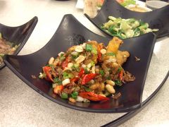 「カエル」を食べる