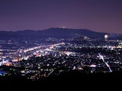 【奈良県（奈良）】ロマンチックなパノラマ夜景！ 新日本三大夜景「若草山」