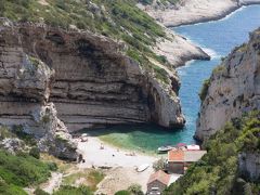 青の洞窟には行けなかったけど楽しめたヴィス島。