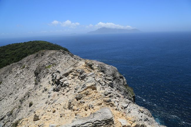 式根島を軽くトレッキング