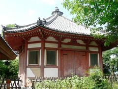 日本の旅　関西を歩く　京都八幡市の八角堂（はっかくどう）周辺