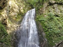 涼を求めて秘境の滝へ～福島市茂庭の蓮華滝～