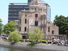 ８月６日　祈りの日　～　広島市原爆死没者慰霊式並びに平和祈念式　～
