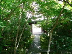 日本の旅　関西を歩く　京都八幡市の善法律寺（ぜんぽうりつじ）