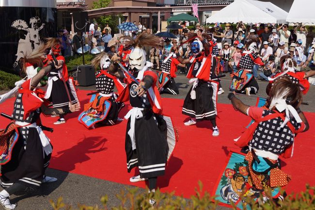 　８月４，５，６日みちのく芸能まつりが開催された。<br />東北６大祭りで、神楽、鹿踊り、鬼剣舞等の民俗芸能が一挙に観賞出来るので一度は見ておくべきお祭りです。<br />　私は４０数年東北で生活していますが、時間の余裕が出来、初めてお祭りを見てきました。<br />　毎日暑い日が続き、老体には堪えましたが、努力を認めて頂きご覧頂ければ幸いです。<br />