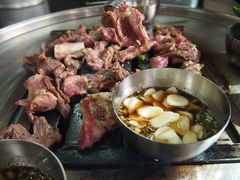 2012韓国旅行記　母娘でＧＯ!!　楽しかった韓国　２．まずは焼き肉と汗蒸幕