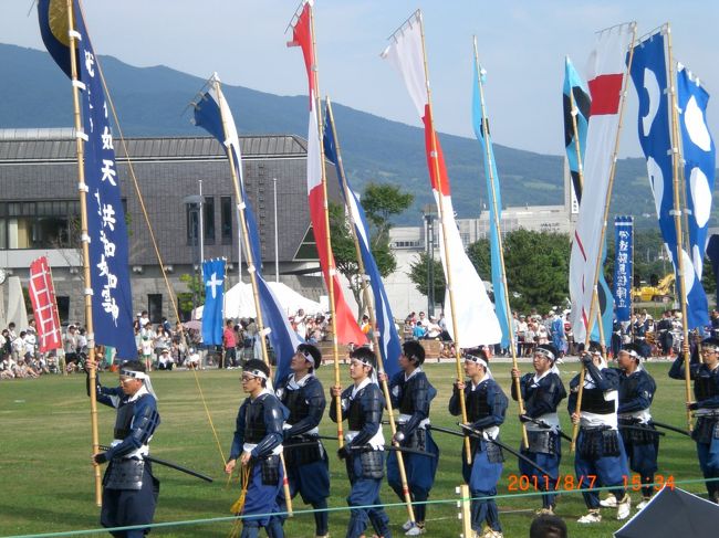 ８月５日（日曜日）に伊達武者まつりが開催されました。天気が心配されましたが、何とか、雨も降らずに無事終了しました。騎馬武者、甲冑武者など迫力のある行進でした。